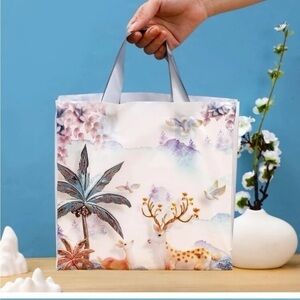 NWT Moda plastic shopping bag multi color and purpose. Measurements belo…